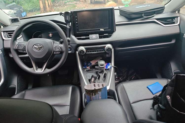 Used Toyota RAV4 2020 2.0L CVT 4x4 Trend Edition
