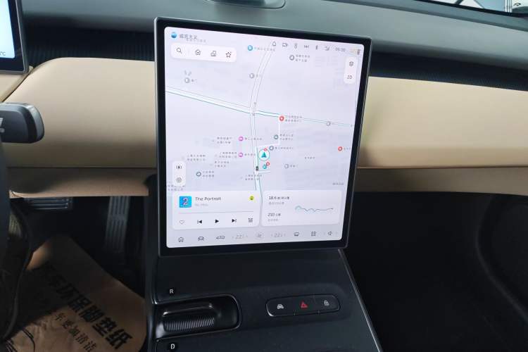 Used Nio ET5T 2023 75 kWh Touring Audio And AC Panel