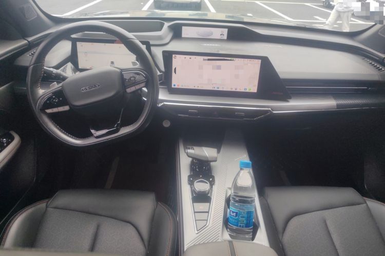 Used CHANGAN OSHAN Z6 New Energy 2023 ZhiDian iDD 150KM Flagship PLUS Smart Parking Edition Interior 2