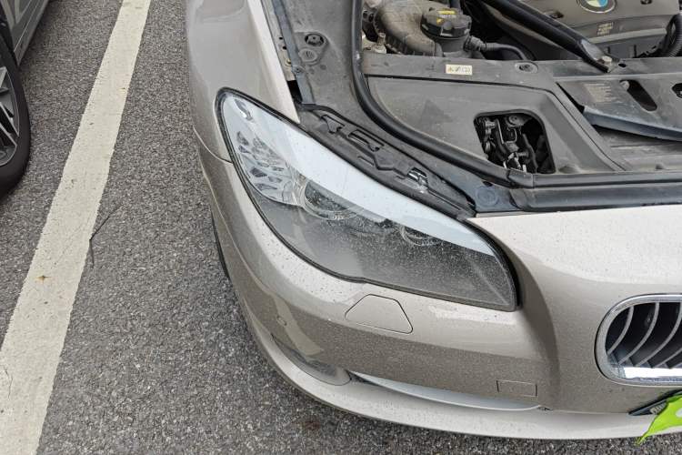 Used BMW 5 Series 2013 530Li Leading Model Right Front Headlight