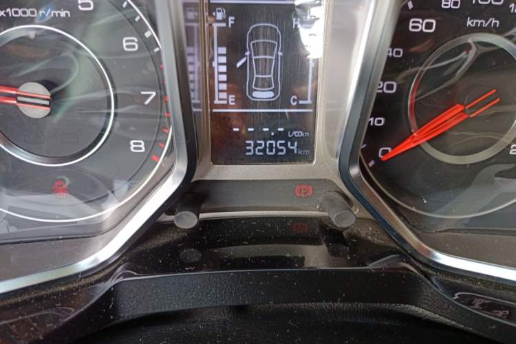 Used Zotye Domy X5 2017 Classic Edition 1.5T Manual Luxury Model