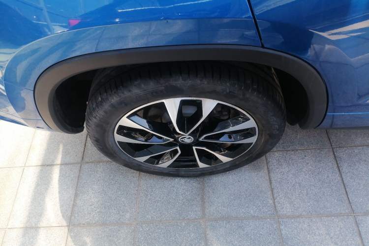 Used Skoda Kodiaq 2022 TSI330 7-Seater Two-Wheel-Drive Luxury Edition Right Rear Wheel Hub