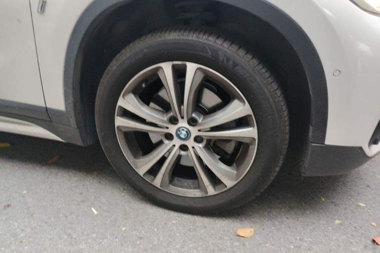 Used BMW X1 New Energy 2018 xDrive25Le Luxury Model Right Front Wheel Hub