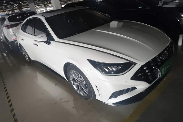 Used Hyundai Sonata 2020 270TGDi DCT GLS Elite Edition Front Right 45 Deg