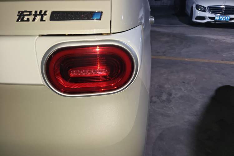 Used Wuling Hongguang MINIEV 2024 3rd Generation 215km Youth Edition