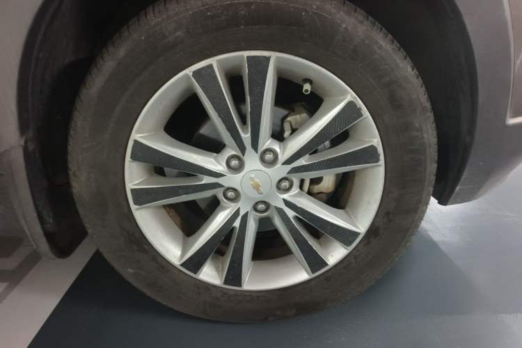 Used Chevrolet Captiva 2015 2.4L 4x4 Flagship Edition 7-Seater
