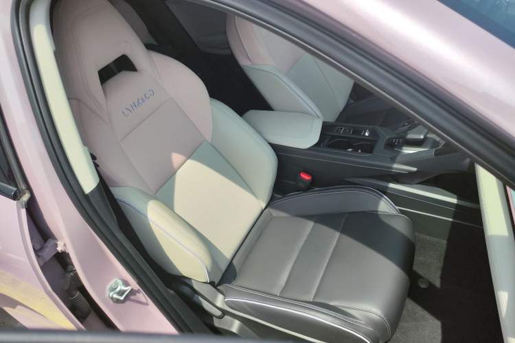 Used Lynk & Co 06 EM-P 2023 1.5T Remix PHEV Shero