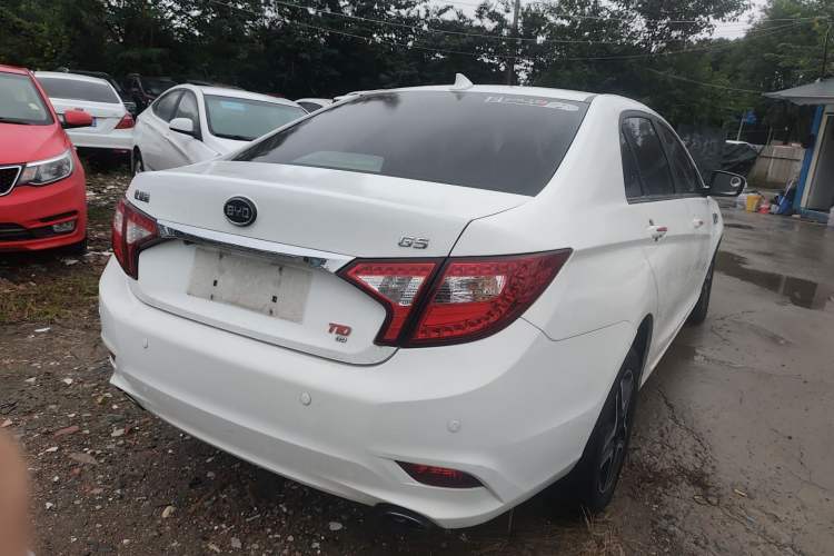Used BYD G5 2014 1.5TID Automatic Prestige Model