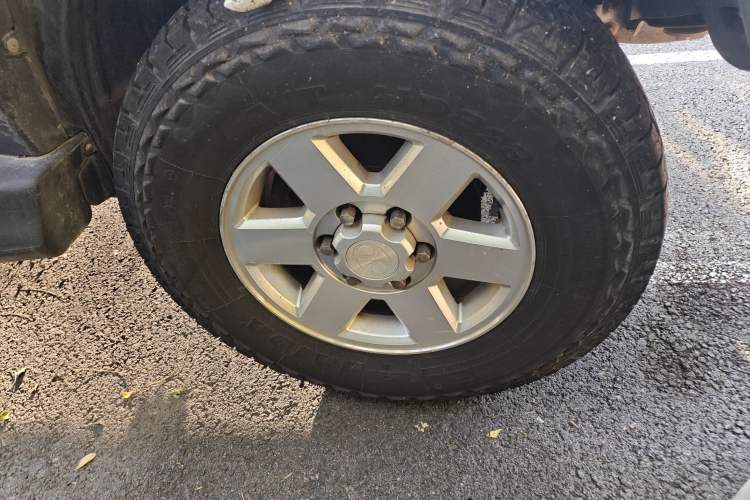 Used BAIC Off-Road BJ40 2014 2.4L Manual Cross-Country Edition
