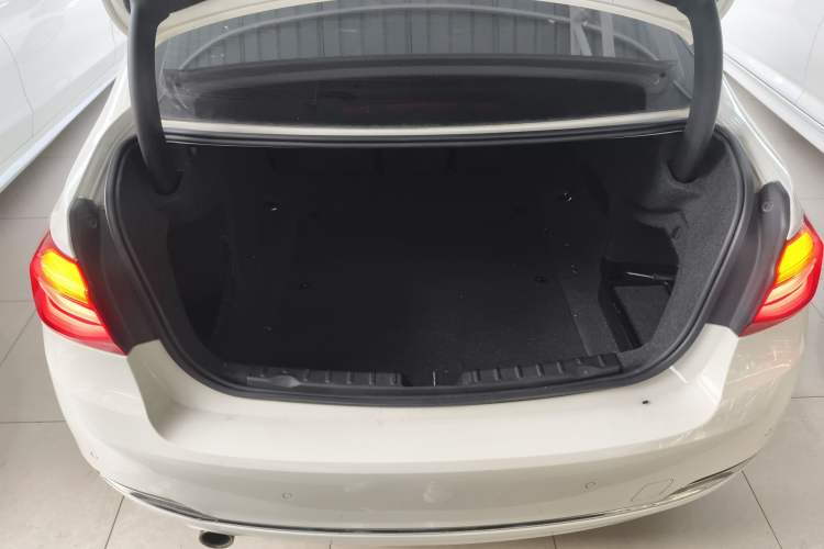 Used BMW 3 Series 2016 320Li Fashion Model