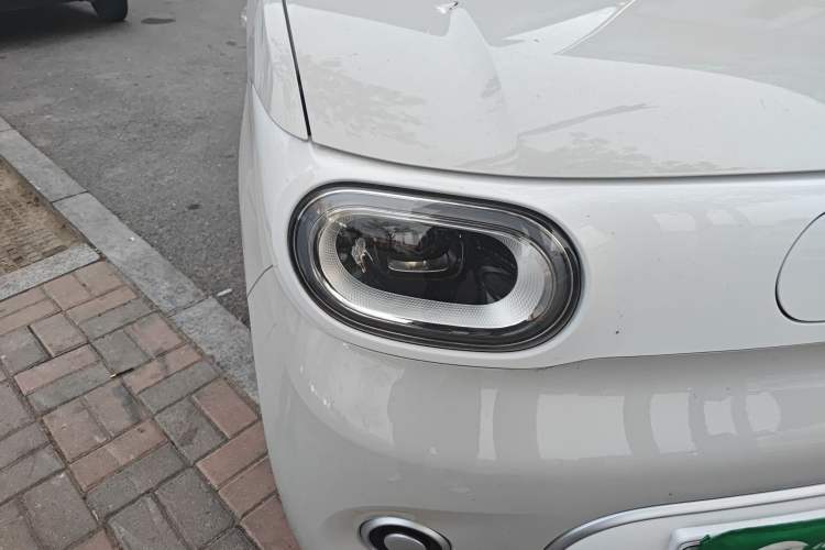 Used Wuling Hongguang MINIEV 2024 3rd Generation 215km Youth Edition Right Front Headlight