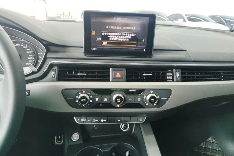 Used Audi A4L 2018 30th Anniversary Edition 40 TFSI Trendy Model
