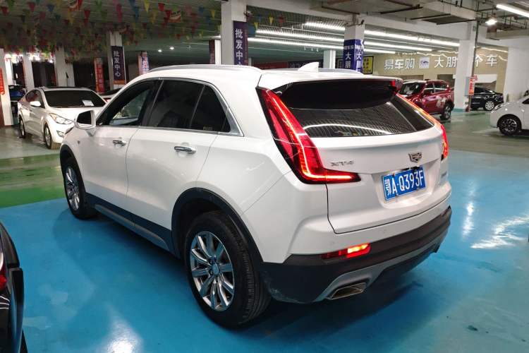 Used Cadillac XT4 2018 28T Two-Wheel Drive Leading Version
