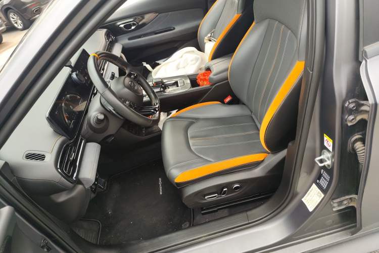 Used GAC Trumpchi EMPOW 2022 270T DCT J16 R-Style Track Edition Left Front Seat