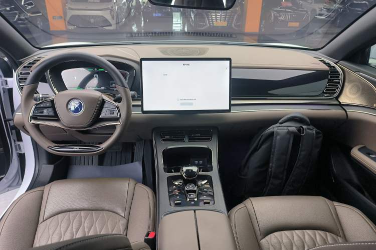 Used BYD Han 2020 EV Four-Wheel Drive High-Performance Flagship Model
