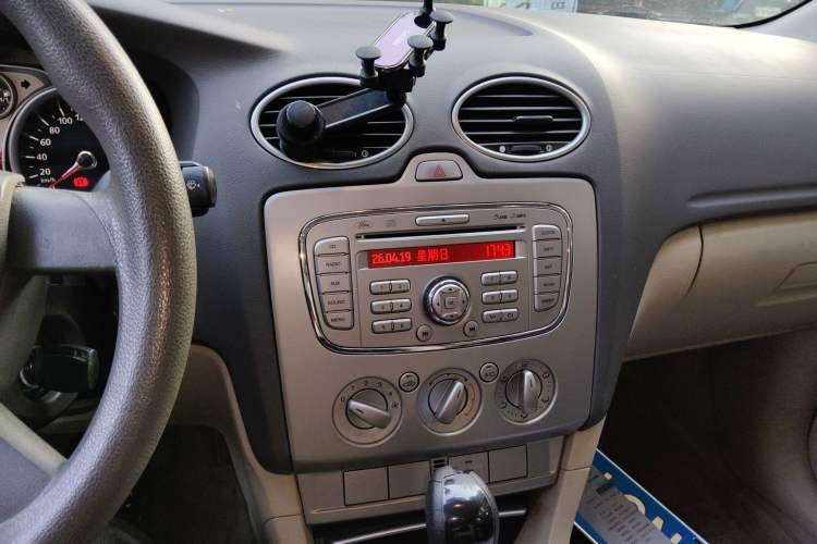 Used Ford Focus 2013 Sedan Classic 1.8L Automatic Base Model