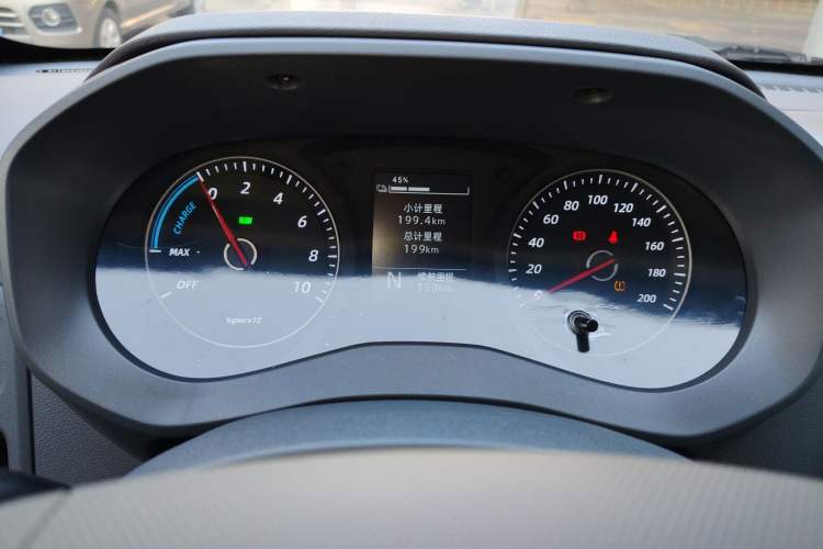 Used Wuling Yangguang 2025 Model 400km Bus Edition—Comfort Edition