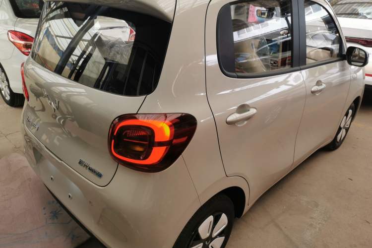 Used Wuling Hongguang MINIEV 2025 Four-Door Version Advanced Edition
