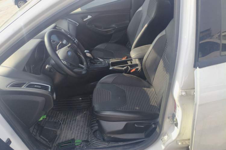 Used Ford Focus 2018 Two-Door Classic EcoBoost 125 Automatic Supercharged Style SmartDrive Edition