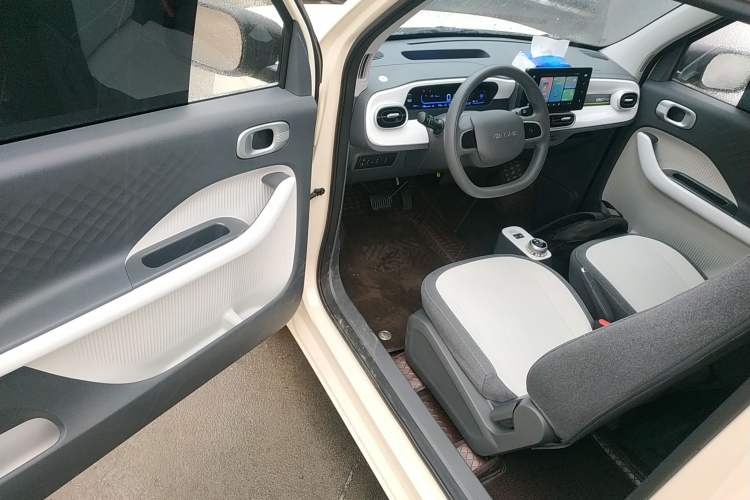 Used Geely Galaxy Panda 2025 210 km – Yuanqi Bear
