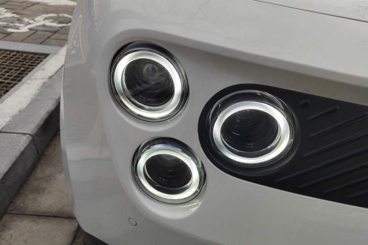 Used firefly firefly 2025 Illuminated Edition
