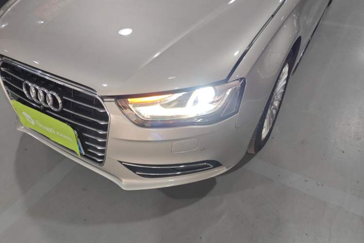 Used Audi A4L 2016 35 TFSI Automatic Comfort Model Left Front Headlight