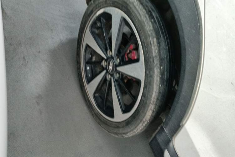 Used Chery Tiggo 3X 2021 Facelift PLUS 1.5L CVT Zhenxing Pine Nut Edition Right Rear Wheel Hub