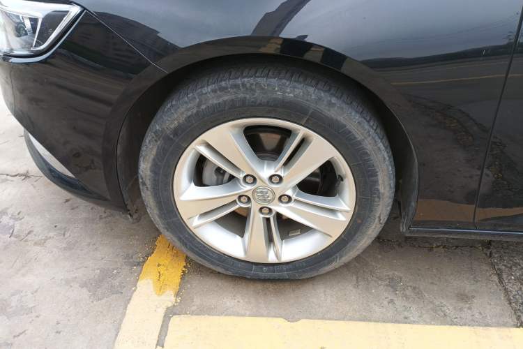 Used Buick Regal 2019 20T Elite Version China VI Standard Exterior 4