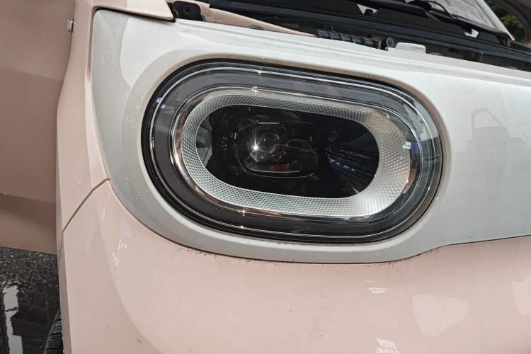 Used Wuling Hongguang MINIEV 2024 3rd Generation 215km Advanced Version