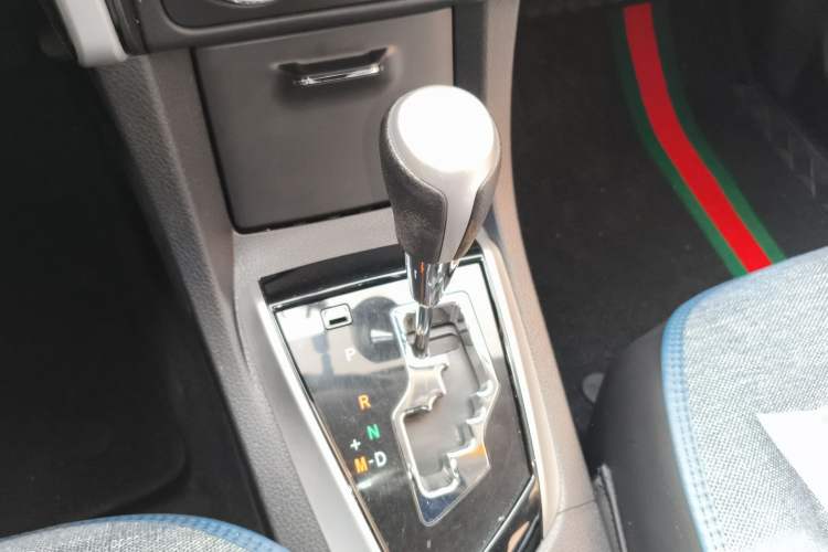 Used Toyota Corolla 2017 Revised Version 1.2T S-CVT GL-i Gear Lever