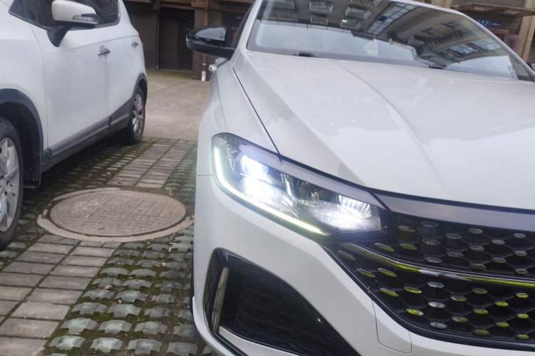 Used Volkswagen Lavida 2023 280TSI DSG Starry Sky Deluxe Edition Right Front Headlight