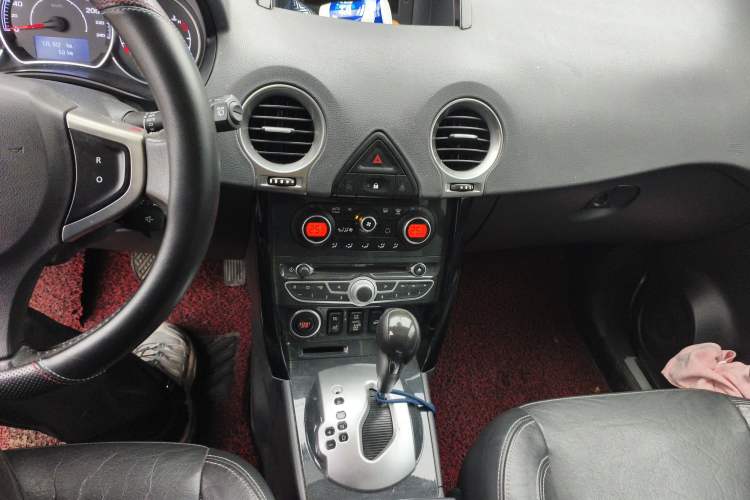 Used Renault Koleos 2012 2.5L 4x4 Comfort Edition with Navigation