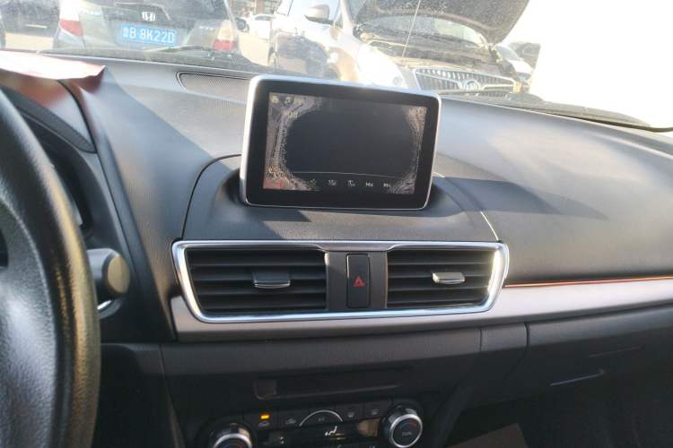 Used Mazda 3 Axela 2016 Sedan 1.5L Automatic Luxury Model Audio And AC Panel