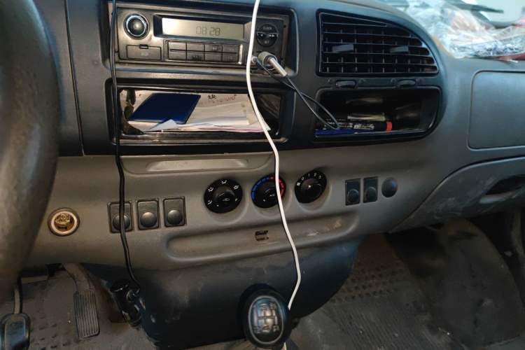 Used Ford Classic Transit 2016 2.8T Diesel Short-Wheelbase 6-Seater Mid-Roof Multifunction Vehicle JX493ZLQ4