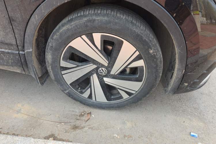 Used Volkswagen Tiguan L 2023 330TSI Automatic Two-Wheel Drive R-Line Enjoyment Edition