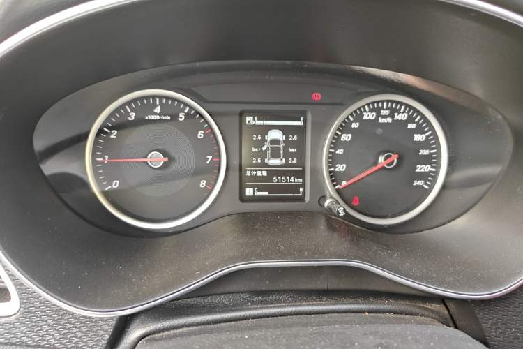 Used Baojun 730 2019 1.5L Manual Fashion Model 7-seater National V
