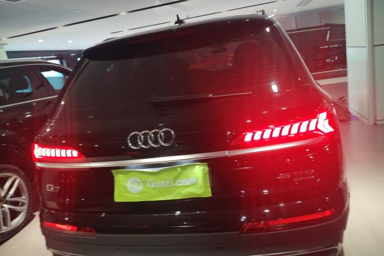 Used Audi Q7 2021 2.0T Standard Version European Specification