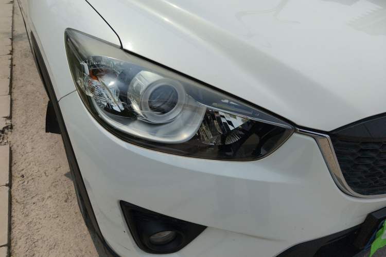 Used Mazda CX-5 2013 2.0L Manual Two-Wheel Drive Comfort Version Right Front Headlight