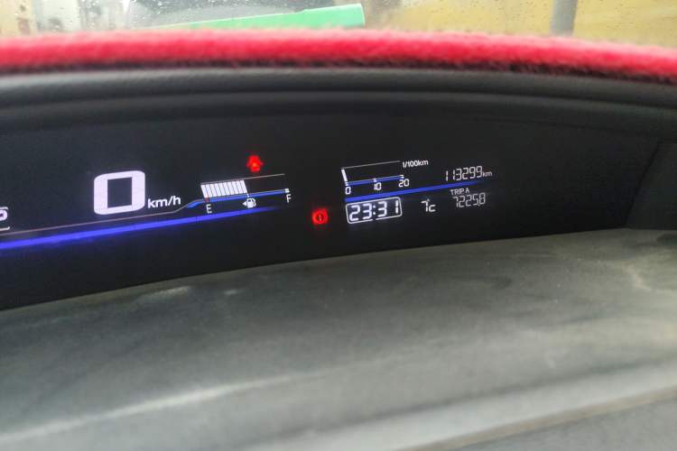 Used Honda Jade 2013 1.8L automatic Comfort version 5 seats