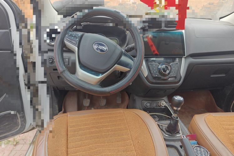 Used SWM X3 2017 1.6L Manual Fashion Model
