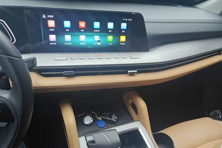 Used CHANGAN Lantop 2023 Business Edition 2.0T Automatic All-Wheel Drive Gasoline Elite Model with Extended Cabin