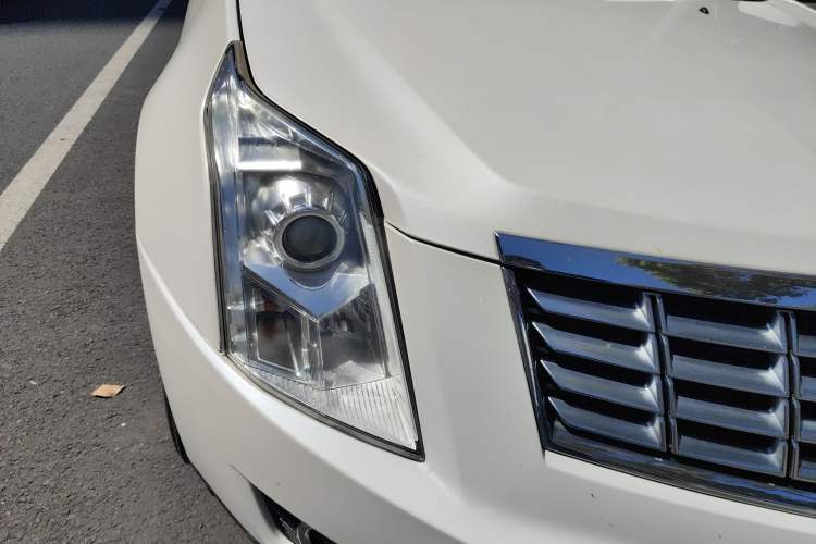 Used Cadillac SRX 2015 3.0L Comfort Version
