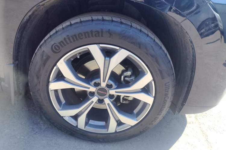 Used EXEED Lanyue 2021 400T Four-Wheel Drive Starlight Pro Edition 7 Seats Right Front Wheel Hub