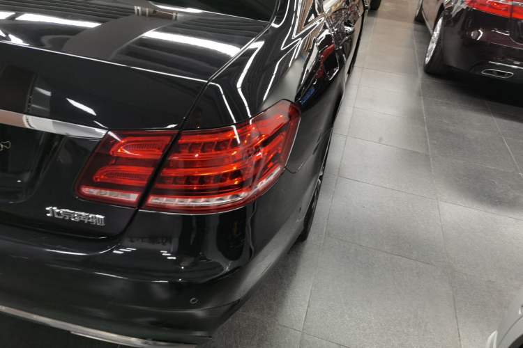 Used Mercedes-Benz E-Class 2015 Restyled E 260 L Sport Edition Right Rear Taillight