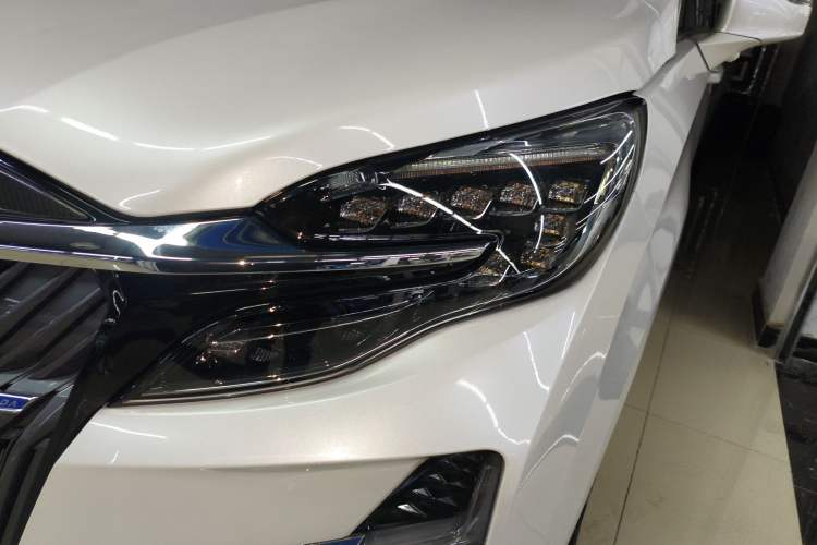 Used Buick GL8 2022 ES Landtrek 653T Comfort Edition Left Front Headlight