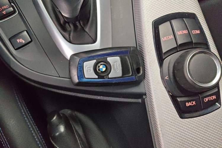 Used BMW 3 Series 2018 320i M Sport Package
