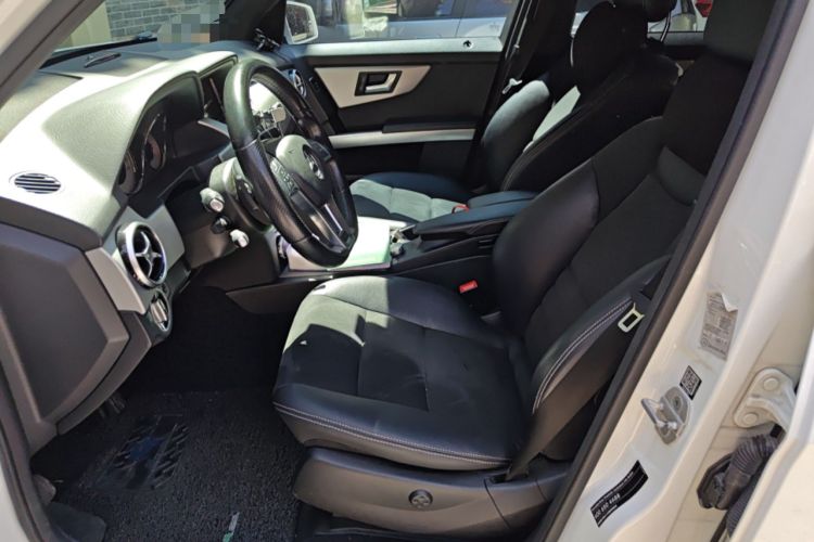 Used Mercedes-Benz GLK-Class 2015 GLK 260 4MATIC Dynamic Edition Ultimate Version Left Front Seat