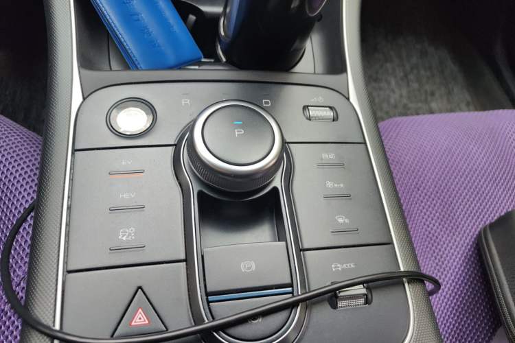 Used BYD Destroyer 05 2024 HONOR Edition DM-i 55KM Luxury Model Gear Lever