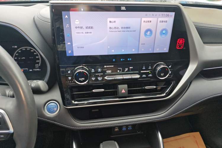 Used Toyota Highlander 2022 Dual-Engine 2.5L Four-Wheel Drive Supreme Edition 7-Seater Audio And AC Panel