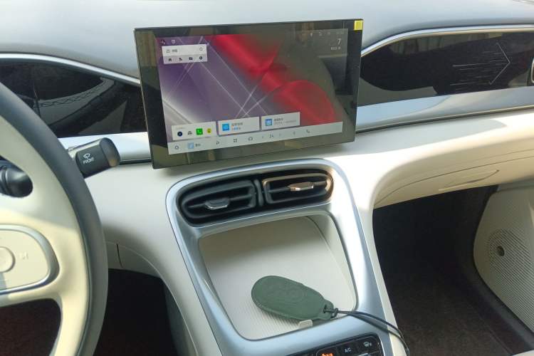 Used Geely Galaxy Geome 2025 410 km Free Version
